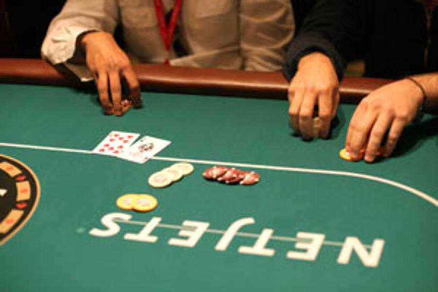 How to make craps chip rail Lane jr craps his pants